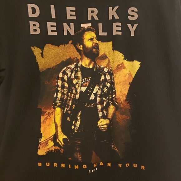 Dierks Bentley t-shirt - Picture 2 of 8